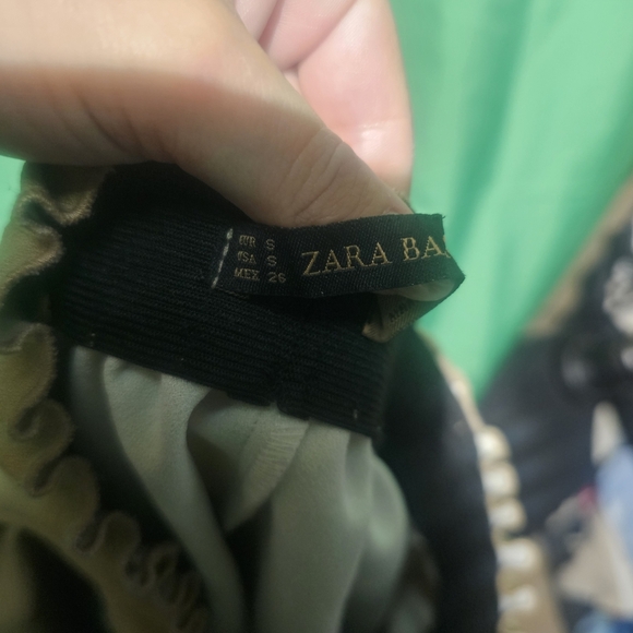 Zara EUC Small Pleated Tan Skirt for Women Waist Stretch 32 - Picture 2 of 4